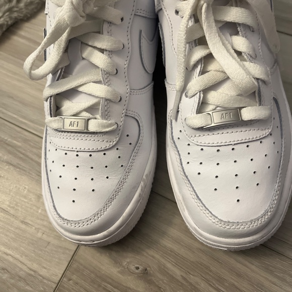 Nike Air Force 1 - Picture 4 of 7